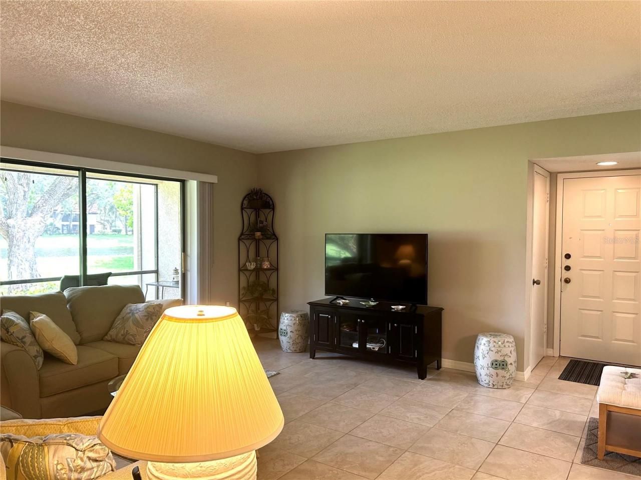 5662 Gardens Drive, Unit 104, Sarasota, FL 34243 Photo