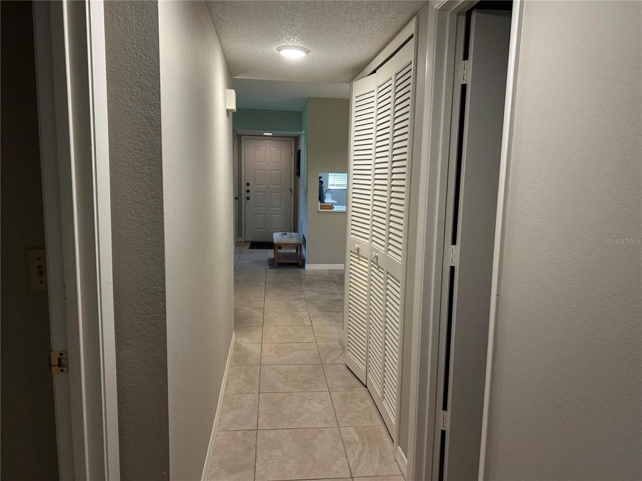 5662 Gardens Drive, Unit 104, Sarasota, FL 34243 Photo