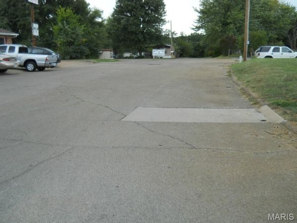 607 Rose Lane, Farmington, MO 63640