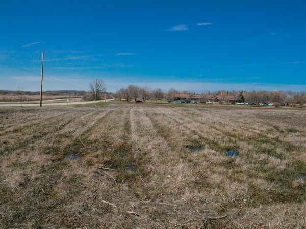 26222 Belvidere Road, Volo, IL 60073