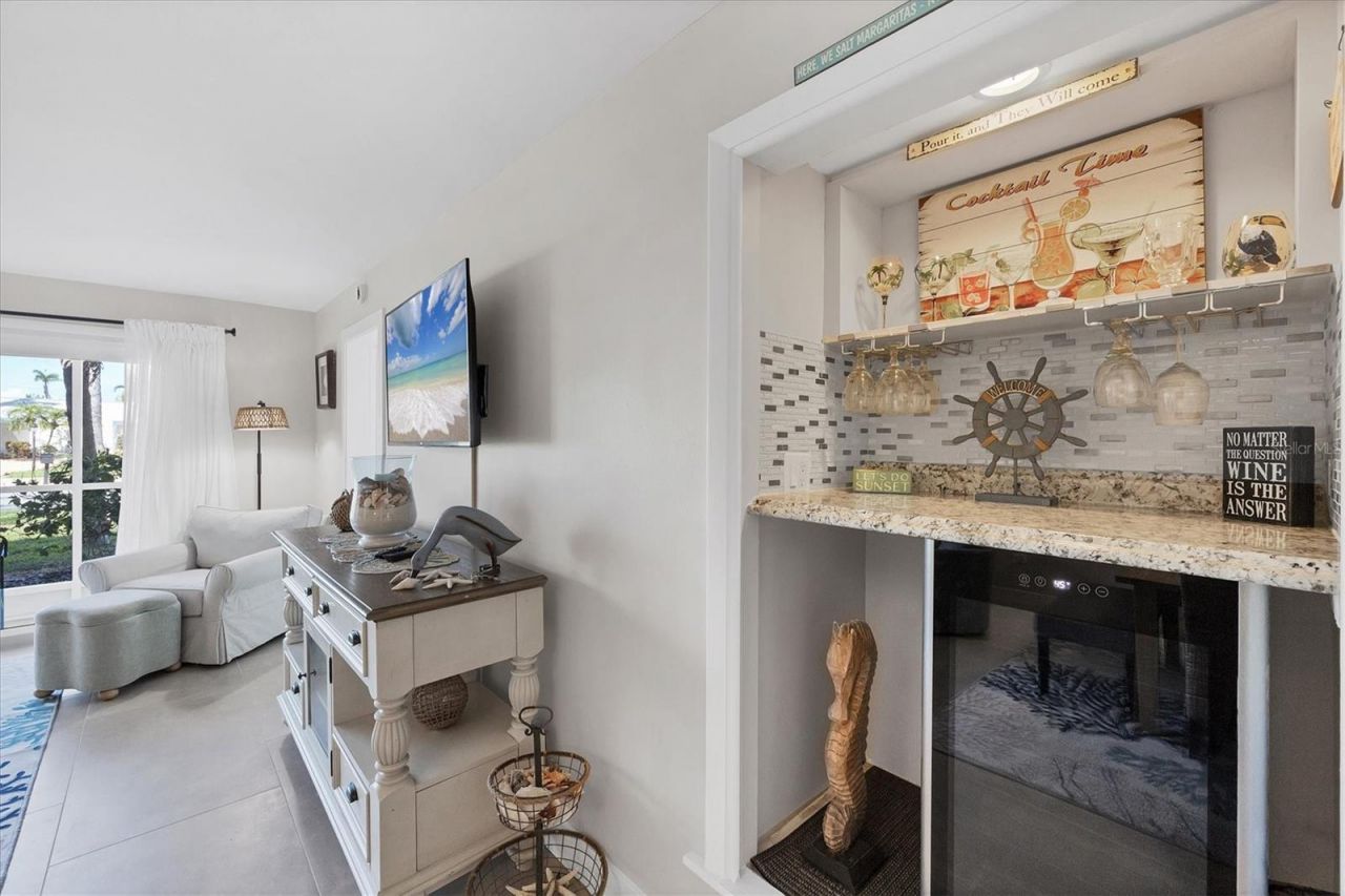 500 S Washington Drive, Unit 14A, Sarasota, FL 34236 Photo