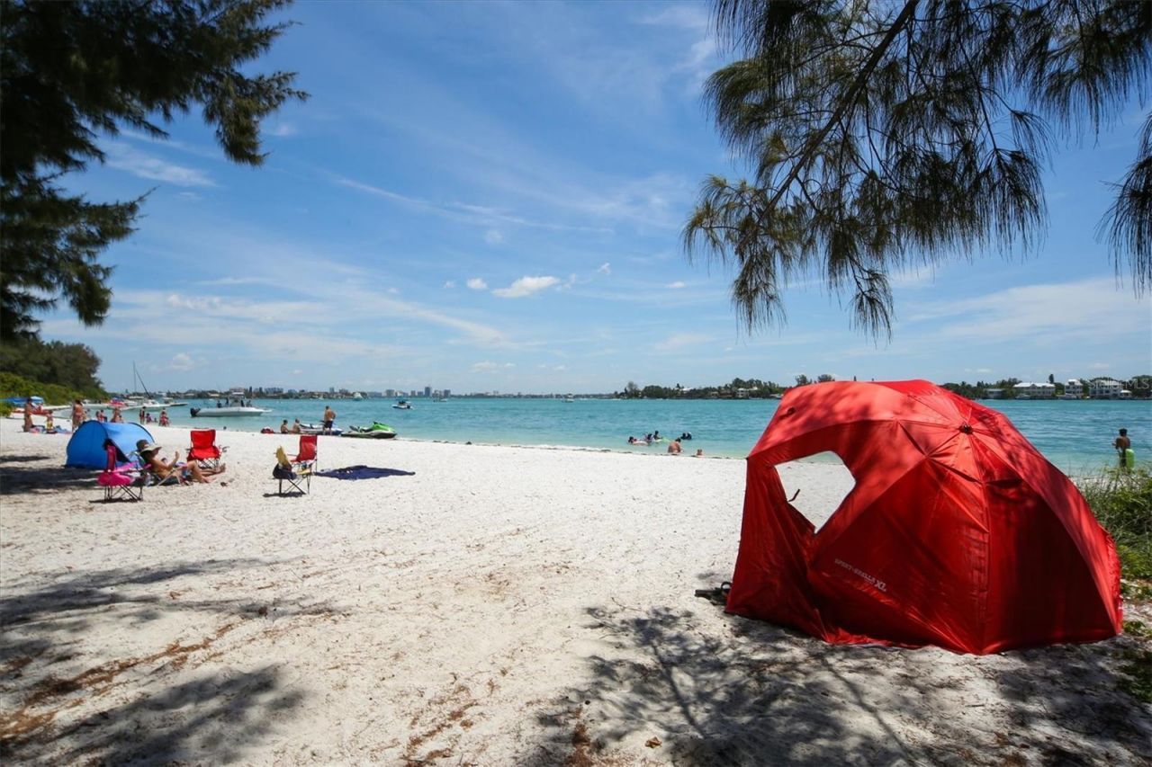 500 S Washington Drive, Unit 14A, Sarasota, FL 34236 Photo