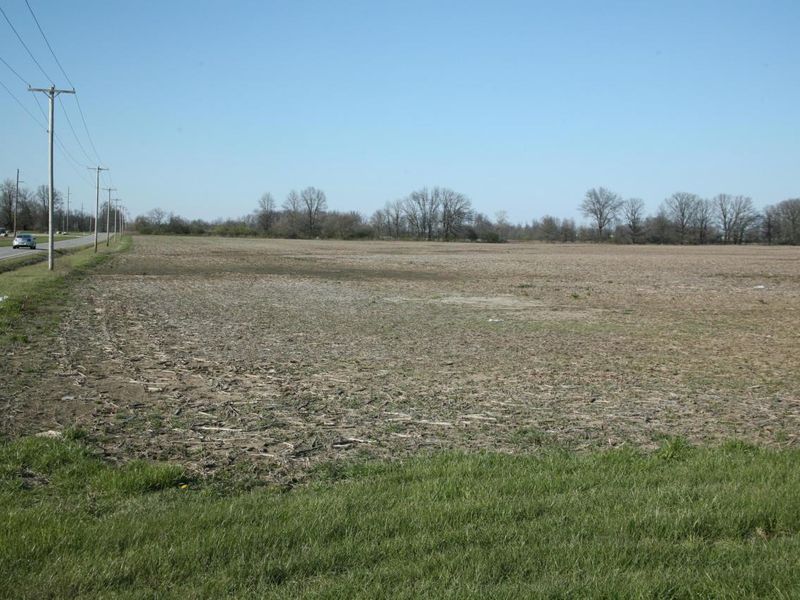 1723 S Section Line Road, Delaware, OH 43015 Photo 2