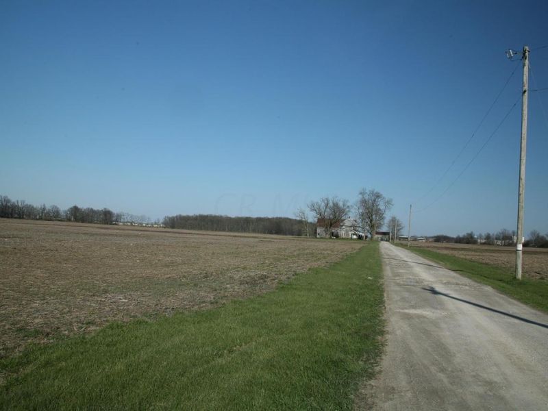 1723 S Section Line Road, Delaware, OH 43015 Photo 3