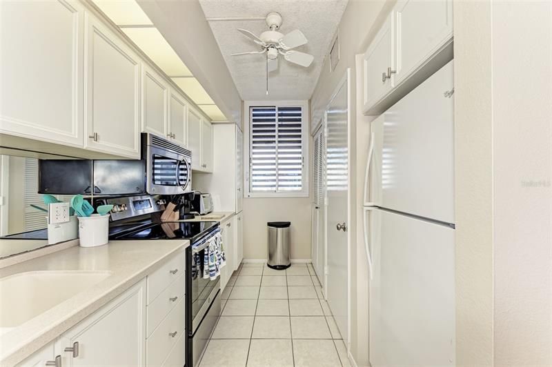 1135 Gulf Of Mexico Drive, Unit 504, Longboat Key, FL 34228 Photo