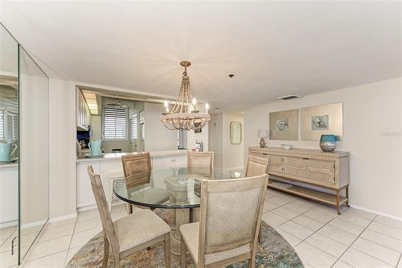 1135 Gulf Of Mexico Drive, Unit 504, Longboat Key, FL 34228 Photo
