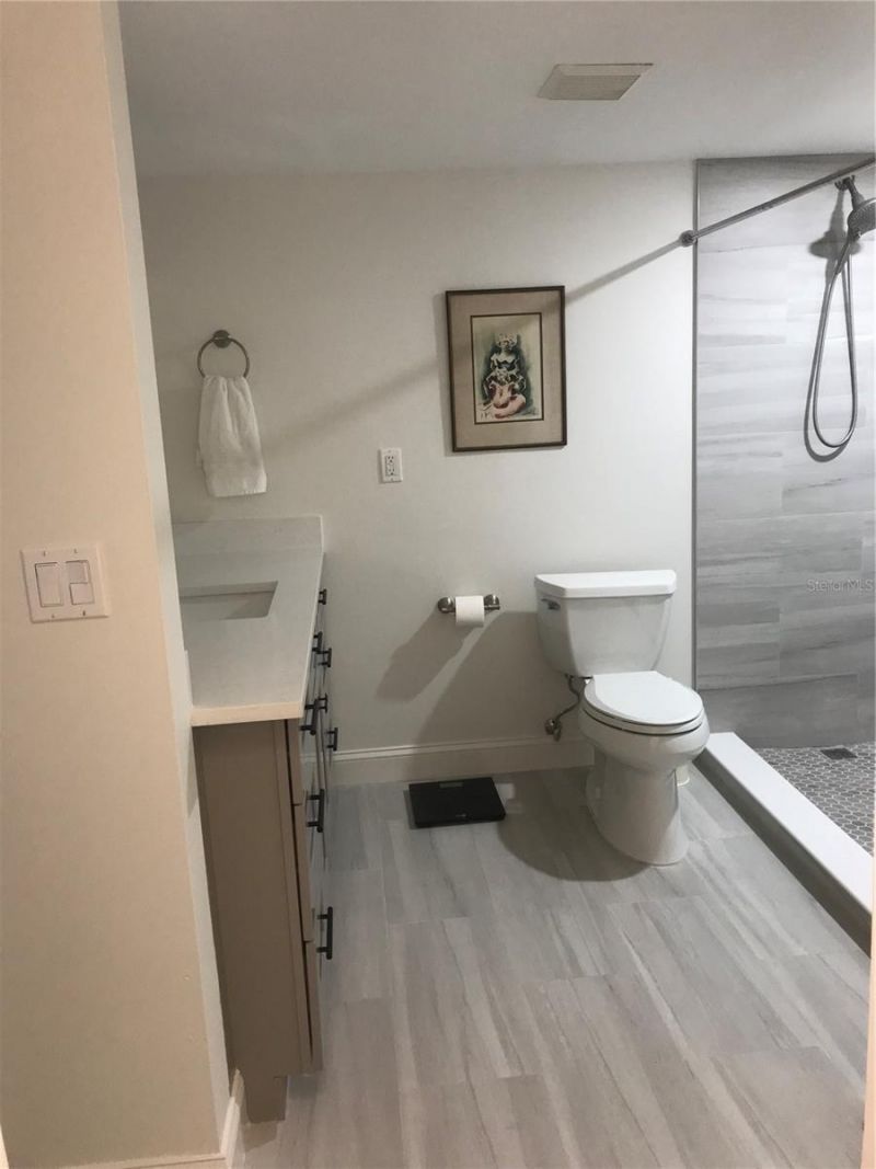 800 Benjamin Franklin Drive, Unit 704, Sarasota, FL 34236 Photo