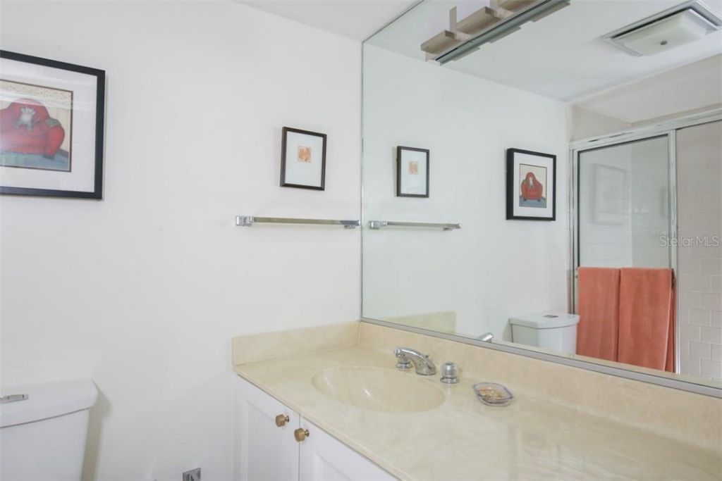 500 S Washington Drive, Unit 26B, Sarasota, FL 34236 Photo