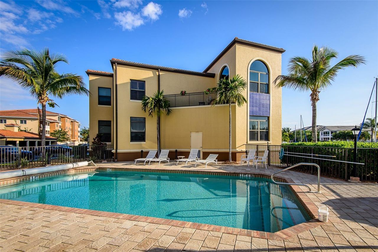 3334 Purple Martin Drive, Unit 212, Punta Gorda, FL 33950 Photo
