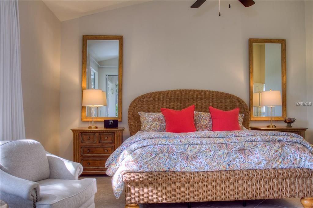 7947 Whitebridge Glen, University Park, FL 34201 Photo