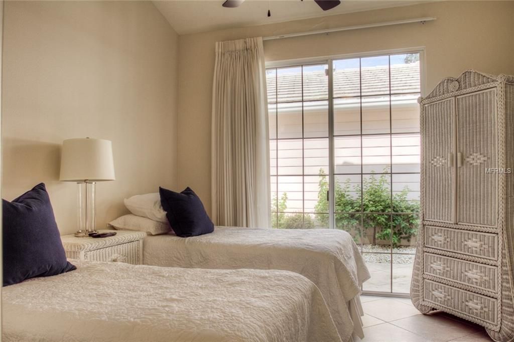 7947 Whitebridge Glen, University Park, FL 34201 Photo