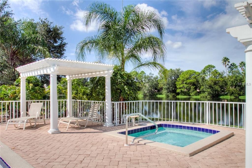 7947 Whitebridge Glen, University Park, FL 34201 Photo