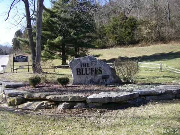 9 Old Logging Road, Eureka, MO 63025