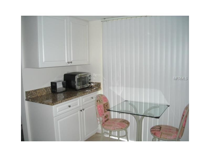 1700 Glenhouse Drive, Unit 305, Sarasota, FL 34231 Photo