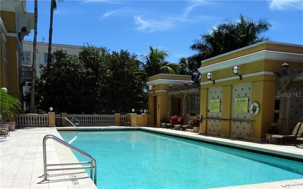 750 N Tamiami Trail, Unit 405, Sarasota, FL 34236 Photo