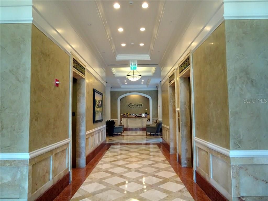 750 N Tamiami Trail, Unit 405, Sarasota, FL 34236 Photo