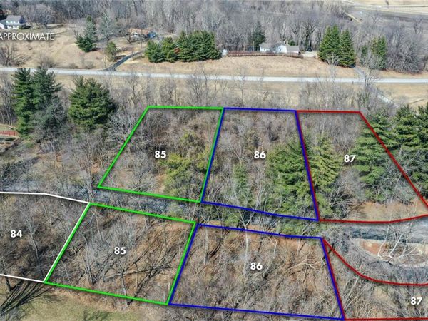 87 Foxwood Circle, Alton, IL 62002