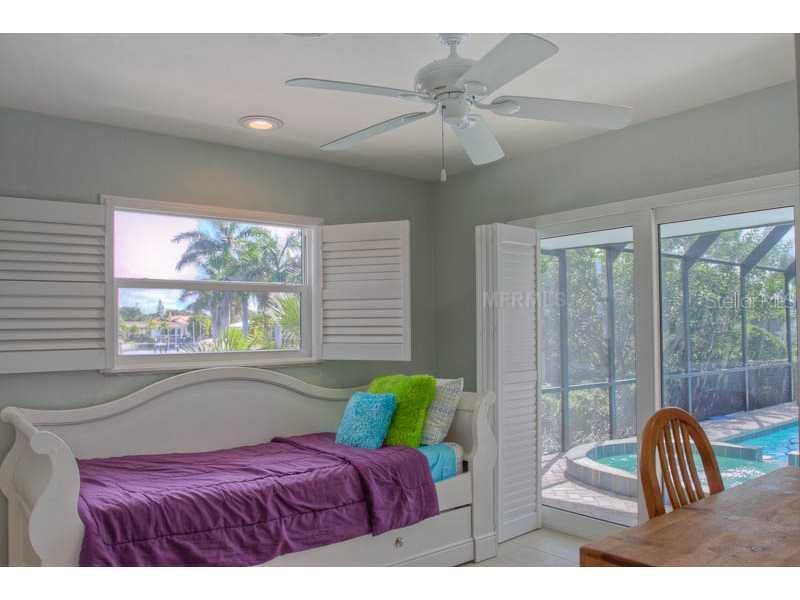 5519 Azure Way, Sarasota, FL 34242 Photo