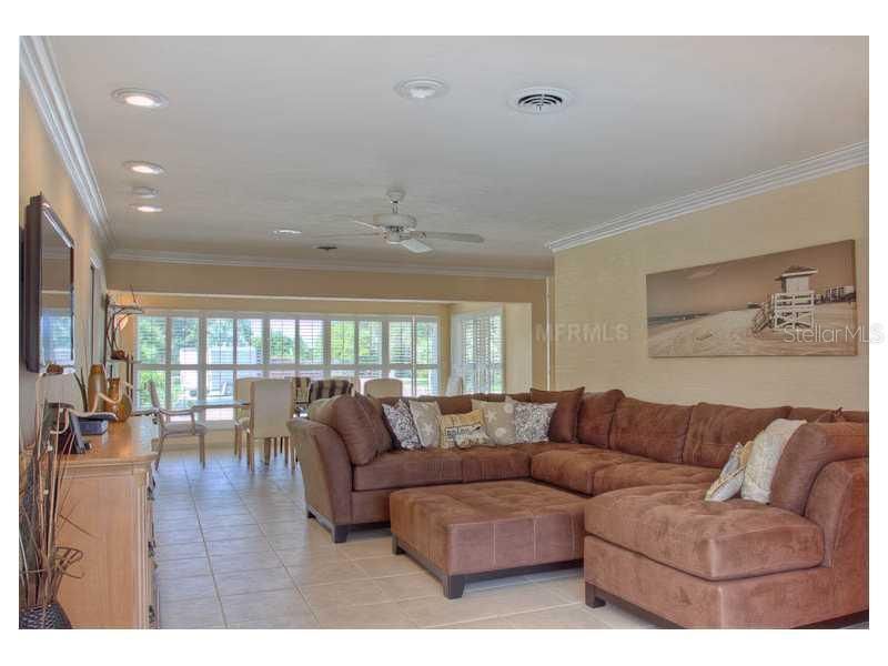 5519 Azure Way, Sarasota, FL 34242 Photo