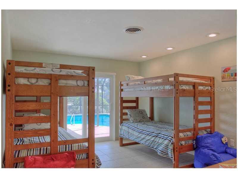 5519 Azure Way, Sarasota, FL 34242 Photo