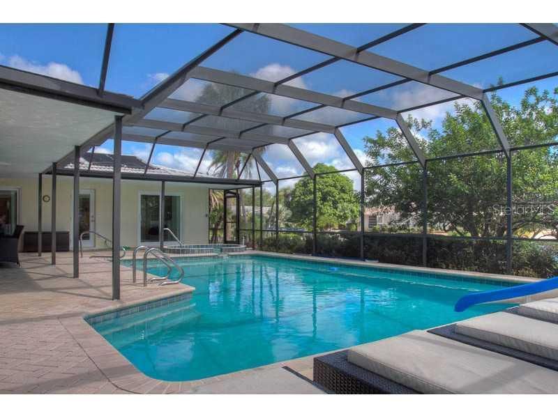 5519 Azure Way, Sarasota, FL 34242 Photo
