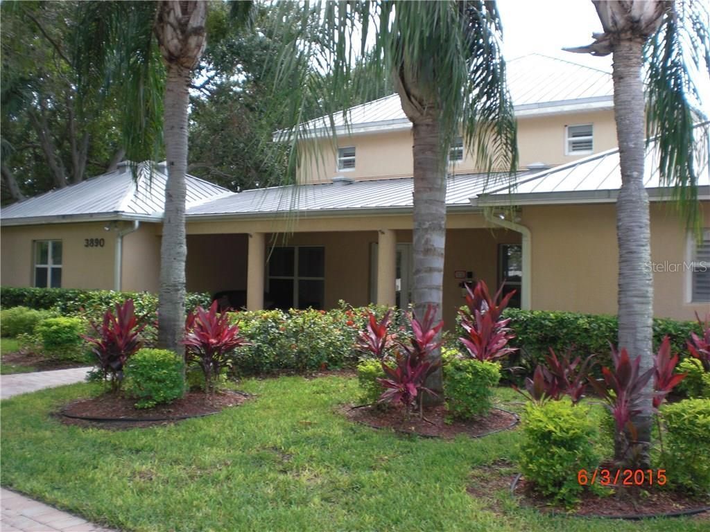 4570 Pinebrook Circle, Unit 304, Bradenton, FL 34209 Photo