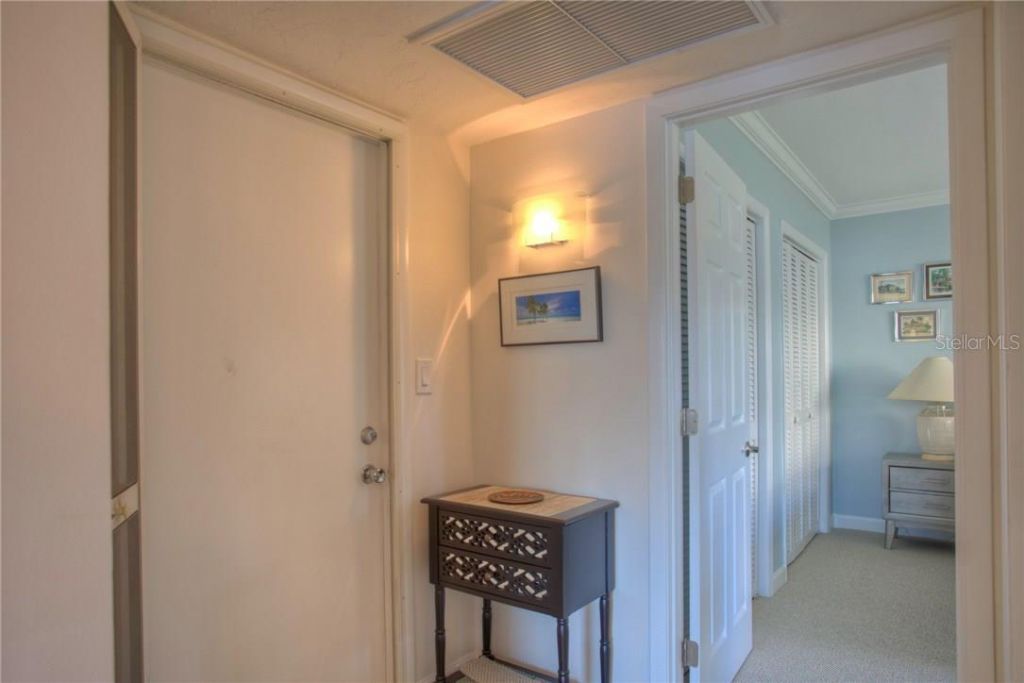 7271 W Country Club Drive N, Unit 124, Sarasota, FL 34243 Photo