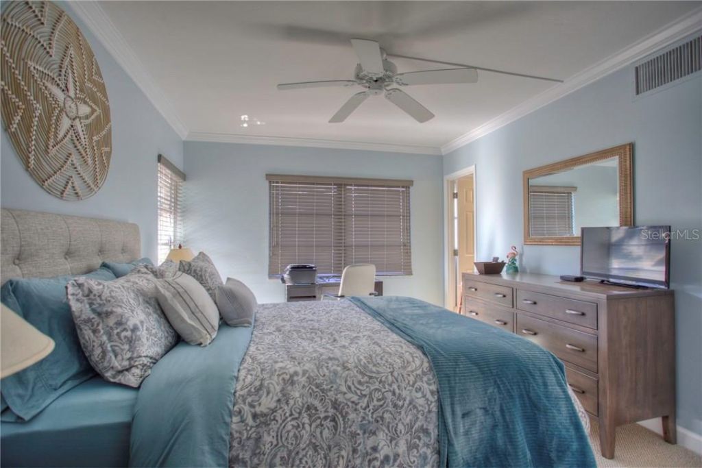 7271 W Country Club Drive N, Unit 124, Sarasota, FL 34243 Photo