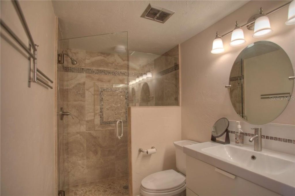 7271 W Country Club Drive N, Unit 124, Sarasota, FL 34243 Photo