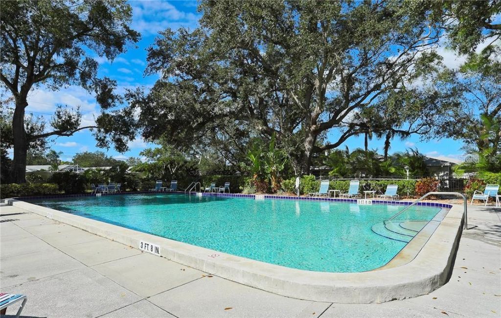 7271 W Country Club Drive N, Unit 124, Sarasota, FL 34243 Photo