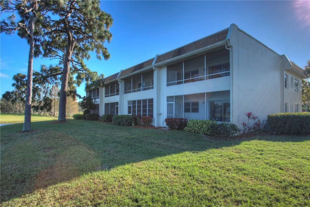 7271 W Country Club Drive N, Unit 124, Sarasota, FL 34243 Photo