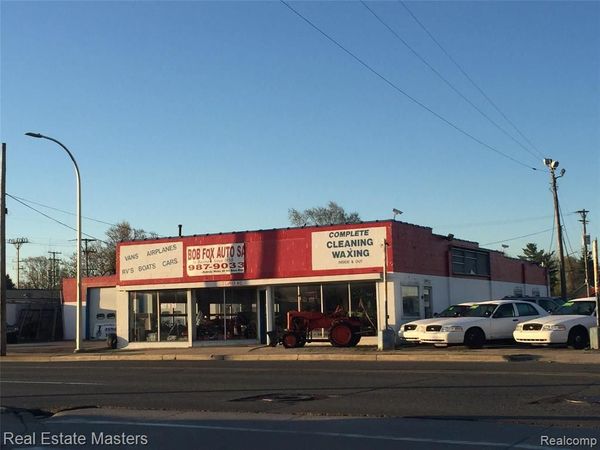 2222 Lapeer Avenue, Port Huron, MI 48060