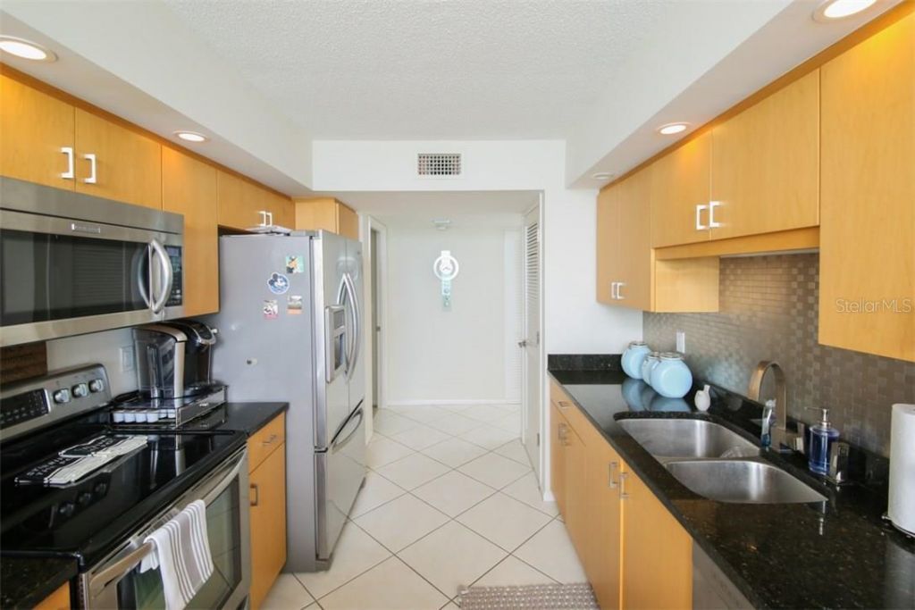 2425 Gulf Of Mexico Drive, Unit 7C, Longboat Key, FL 34228 Photo