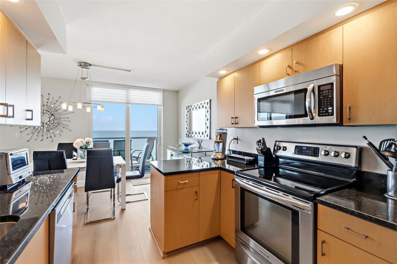 2425 Gulf Of Mexico Drive, Unit 7C, Longboat Key, FL 34228 Photo