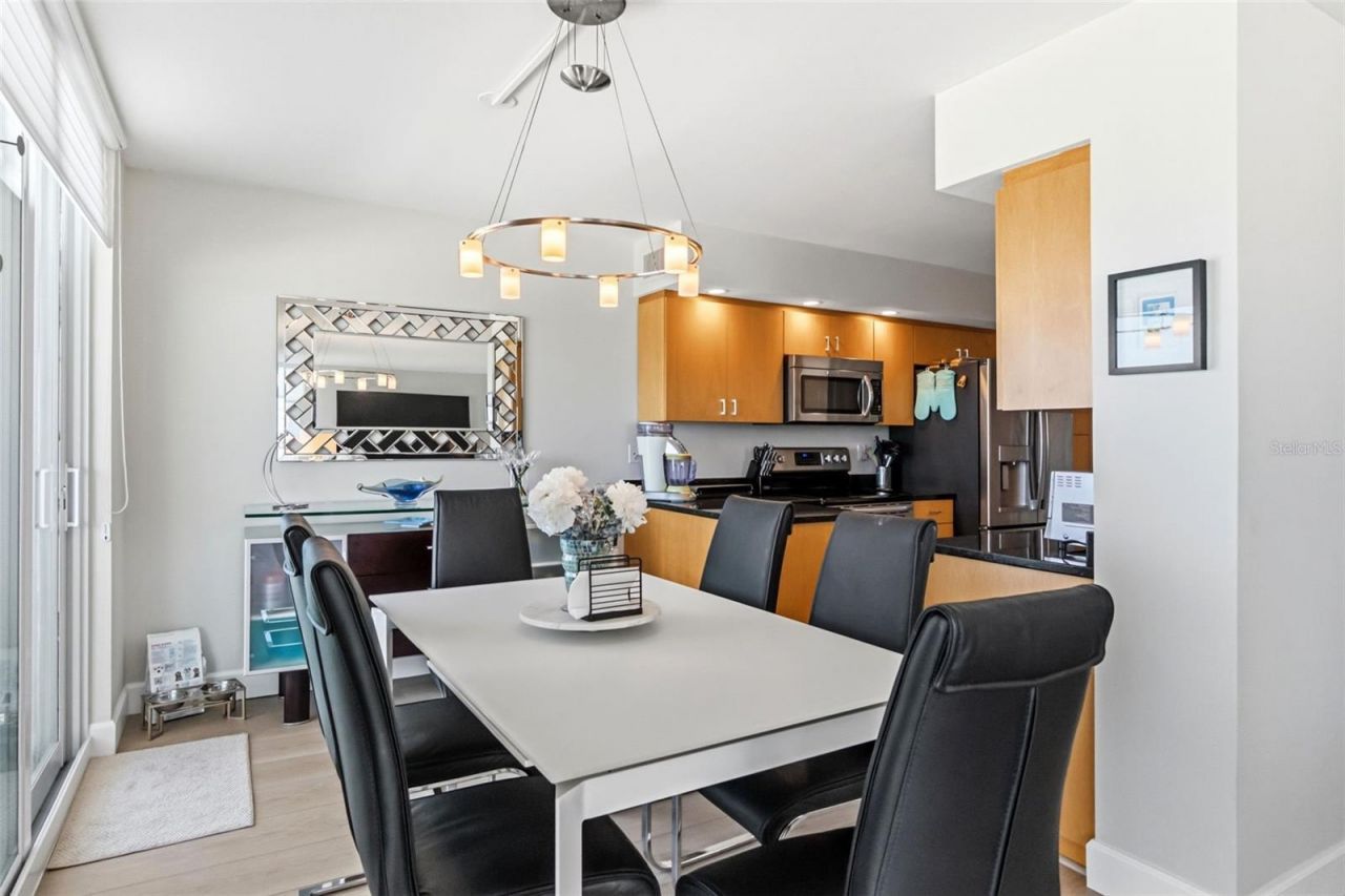 2425 Gulf Of Mexico Drive, Unit 7C, Longboat Key, FL 34228 Photo