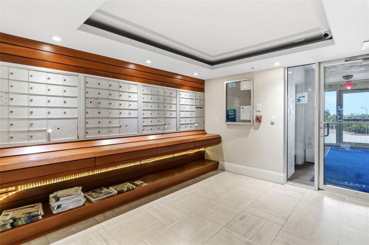 2425 Gulf Of Mexico Drive, Unit 7C, Longboat Key, FL 34228 Photo