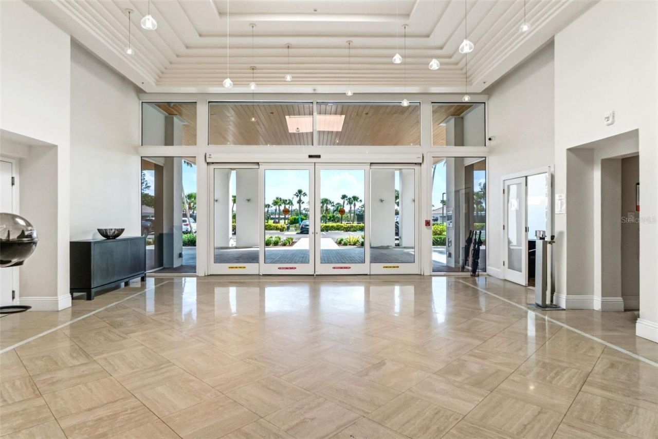 2425 Gulf Of Mexico Drive, Unit 7C, Longboat Key, FL 34228 Photo