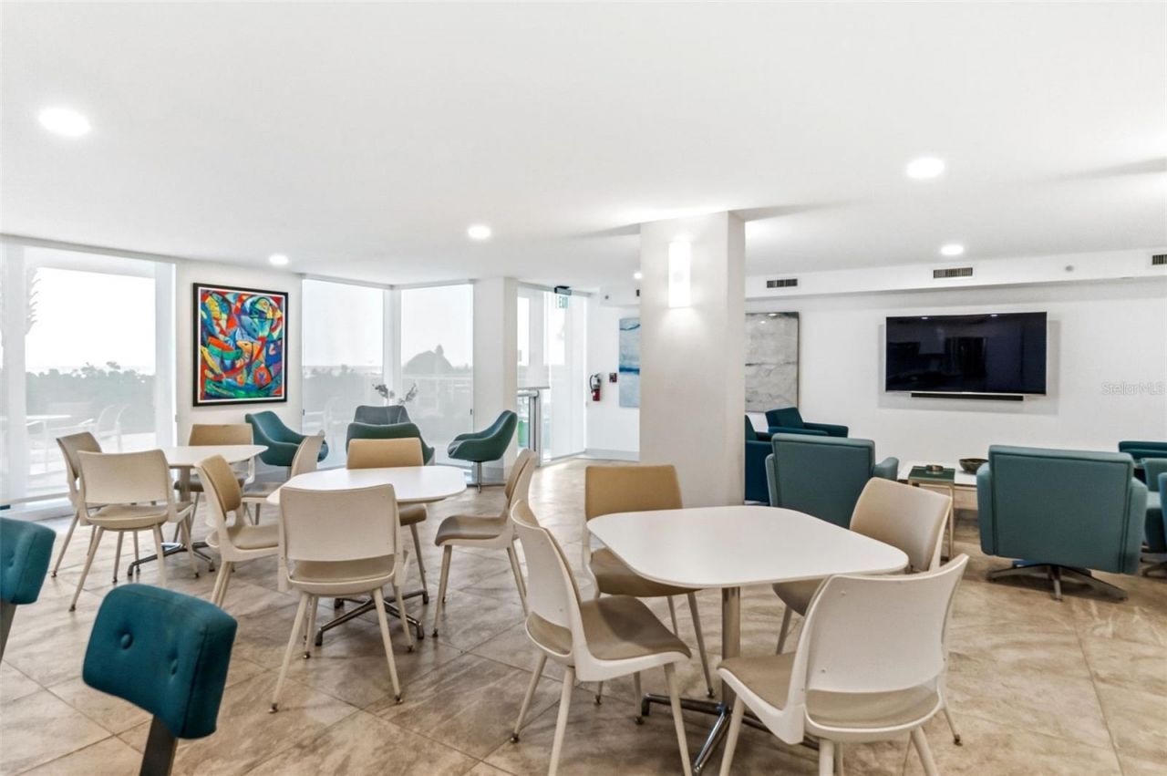 2425 Gulf Of Mexico Drive, Unit 7C, Longboat Key, FL 34228 Photo