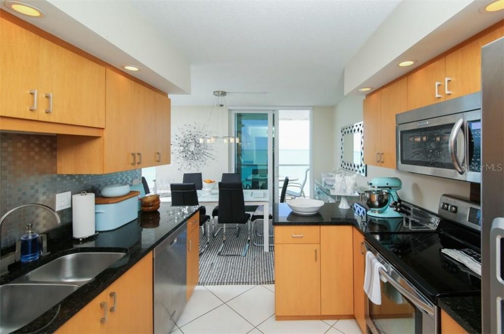 2425 Gulf Of Mexico Drive, Unit 7C, Longboat Key, FL 34228 Photo