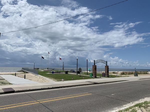 105 N Beach Boulevard, Waveland, MS 39576