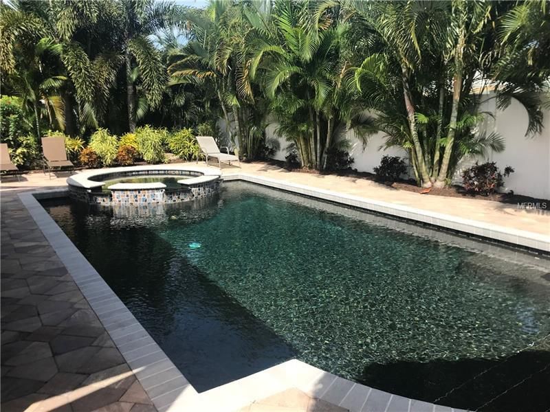 6108 10th Avenue W, Bradenton, FL 34209 Photo