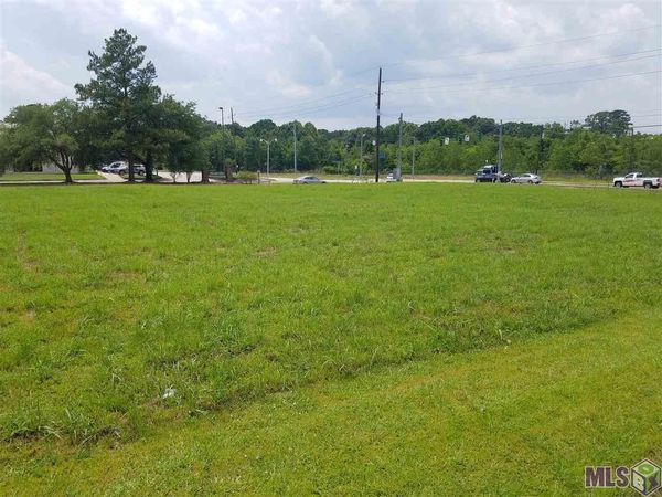 11912 Greenwell Springs Rd, Baton Rouge, LA 70814