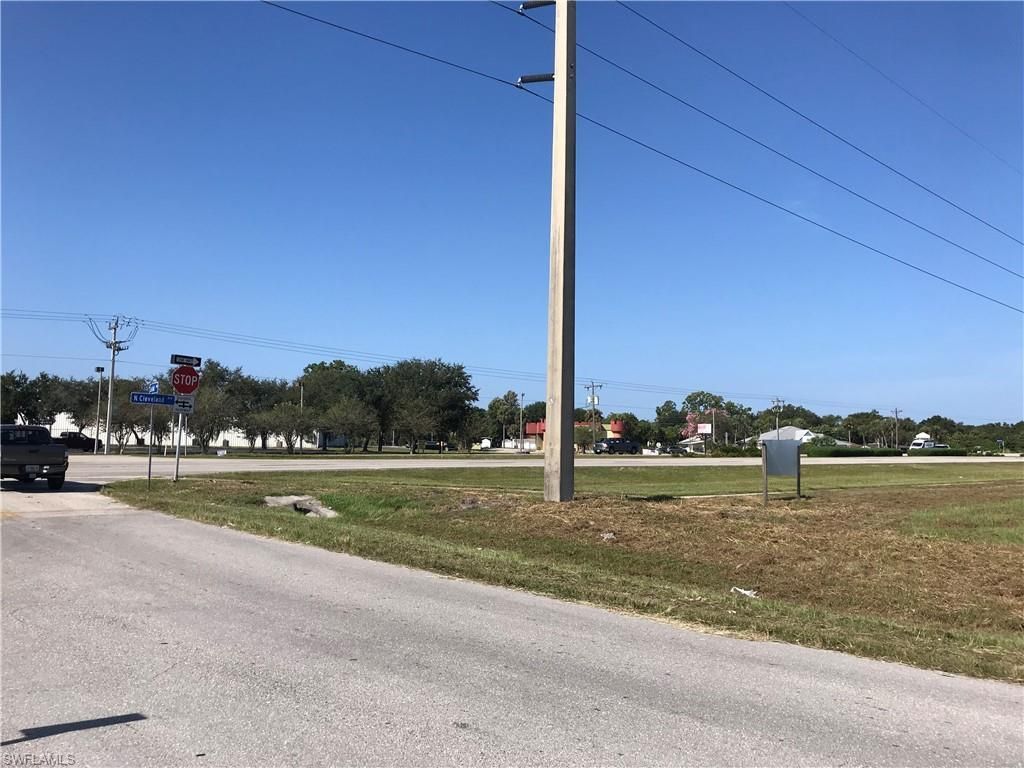 14710 N Cleveland Ave, North Fort Myers, FL 33903 Photo