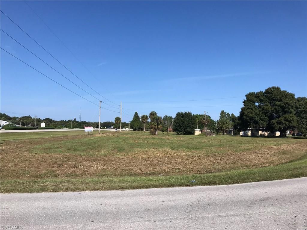 14710 N Cleveland Ave, North Fort Myers, FL 33903 Photo