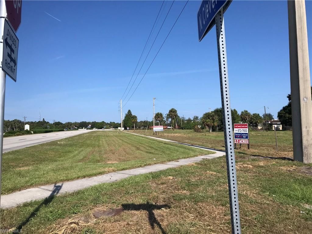 14710 N Cleveland Ave, North Fort Myers, FL 33903 Photo