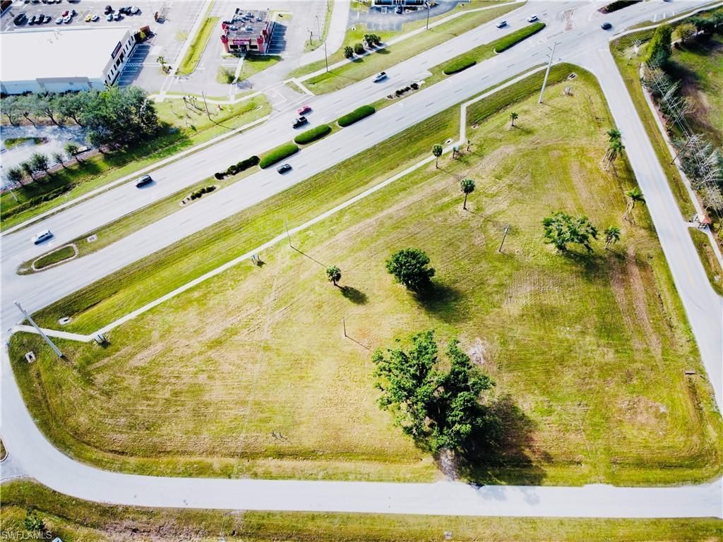 14710 N Cleveland Ave, North Fort Myers, FL 33903 Photo