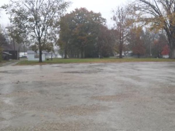 2004 2nd Street N, Fayetteville, IL 62258