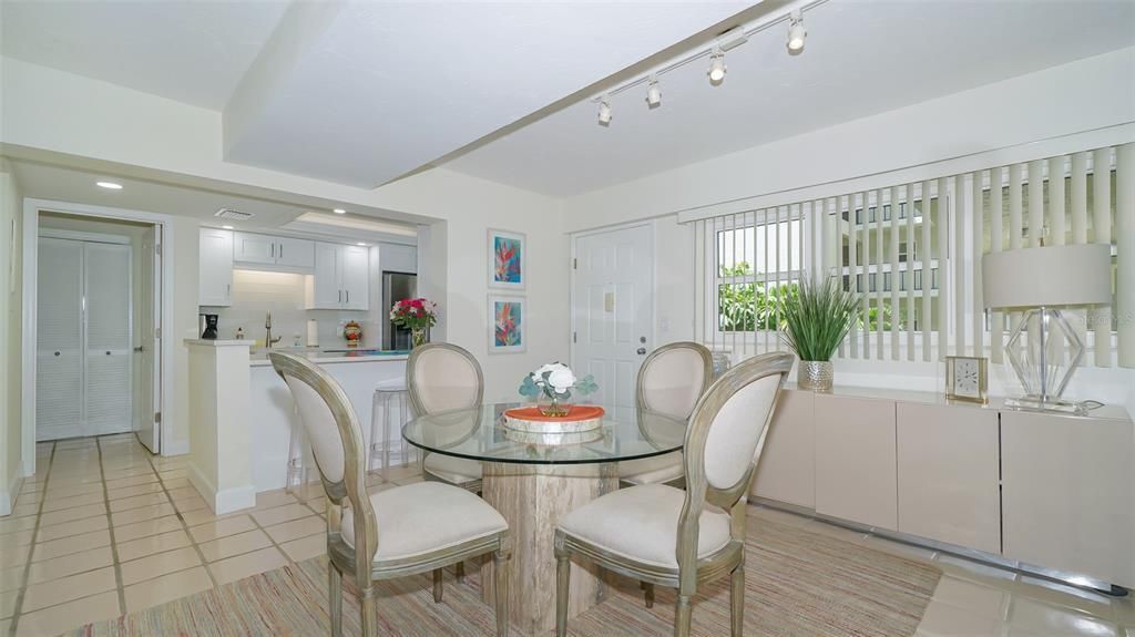 3240 Gulf Of Mexico Drive, Unit B303, Longboat Key, FL 34228 Photo