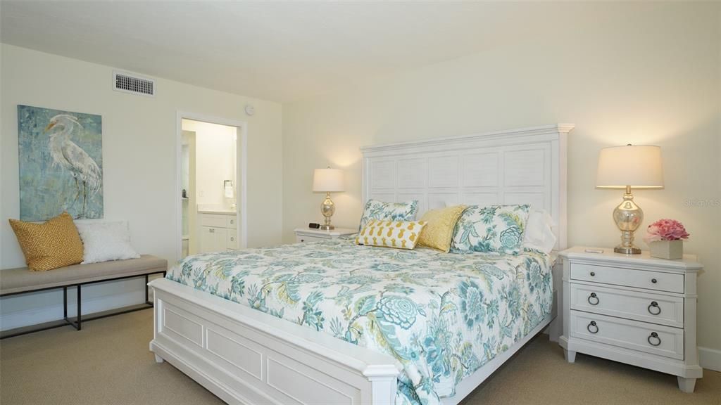 3240 Gulf Of Mexico Drive, Unit B303, Longboat Key, FL 34228 Photo