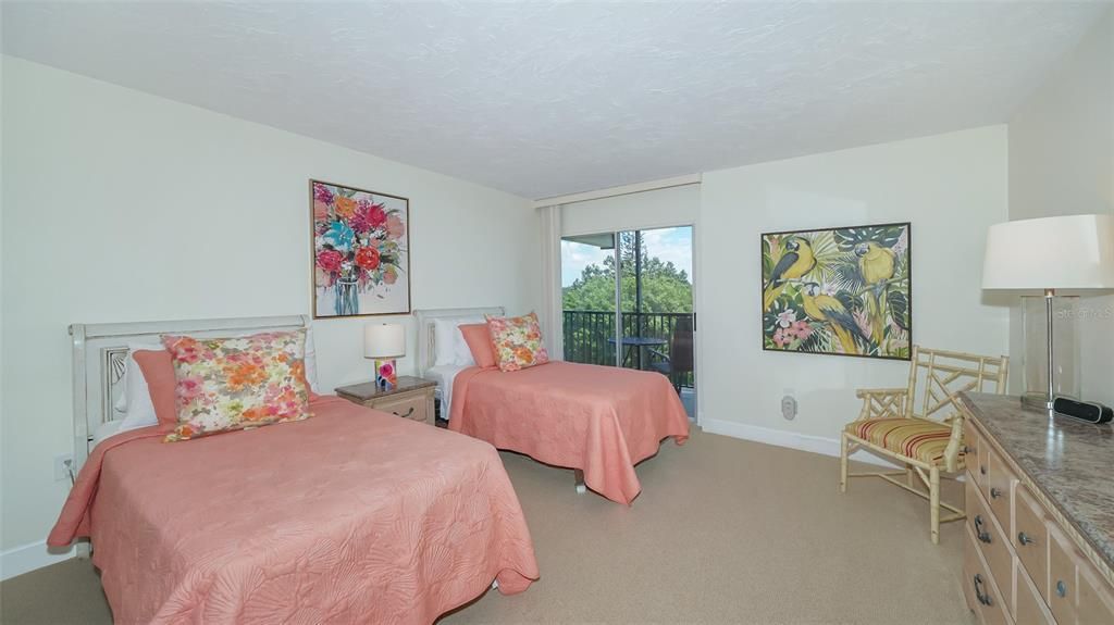 3240 Gulf Of Mexico Drive, Unit B303, Longboat Key, FL 34228 Photo